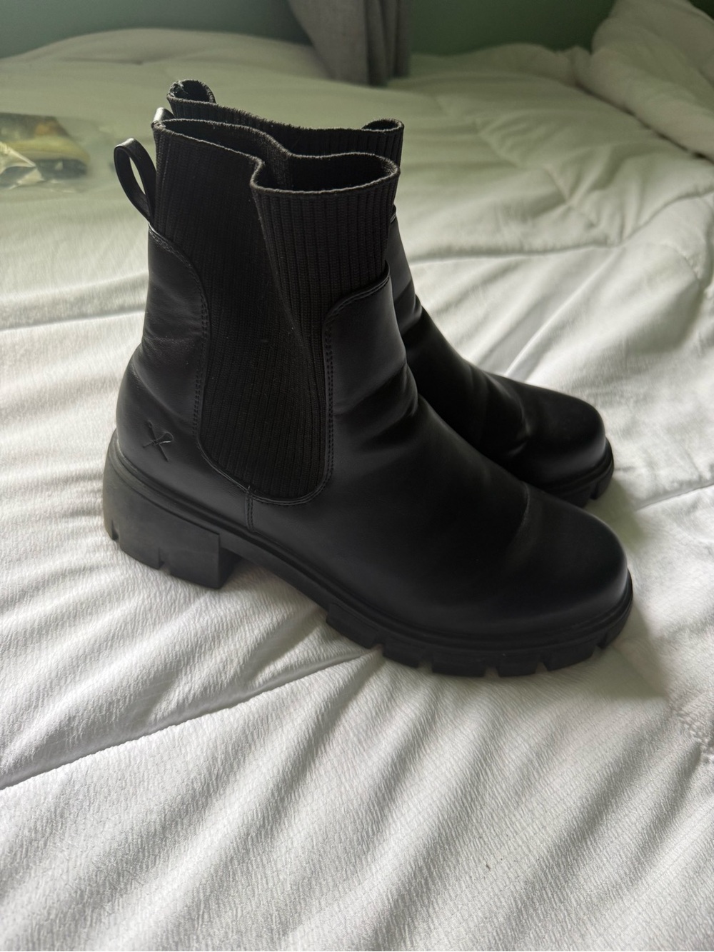 Black Synthetic Leather Chelsea Lug Boot - Women's